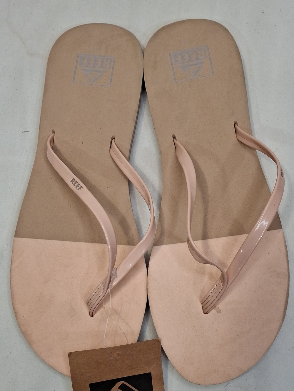 Reef Bliss Toe Dip Blush Pink Glossy Strap Flip Flops. New With Tag